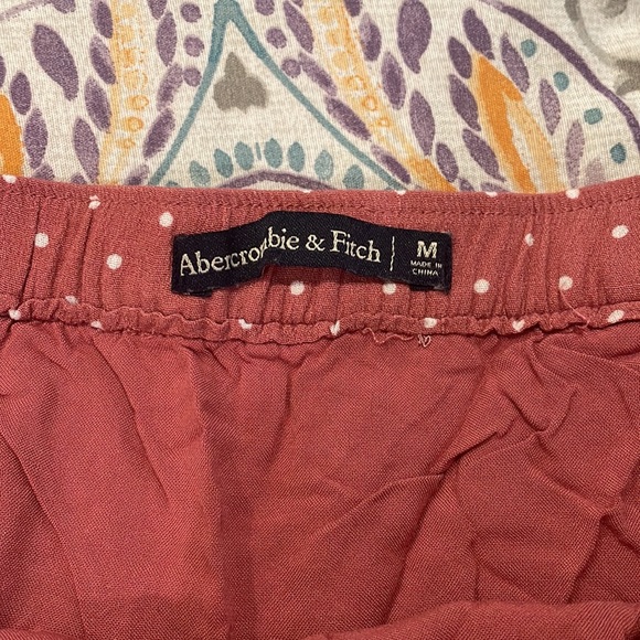 Abercrombie & Fitch Button-Front Crepe Mini Skirt - Picture 4 of 4